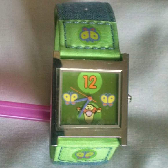 Vintage Rare Collectible Fashion Tigger Green Blue Wristwatch main image 6